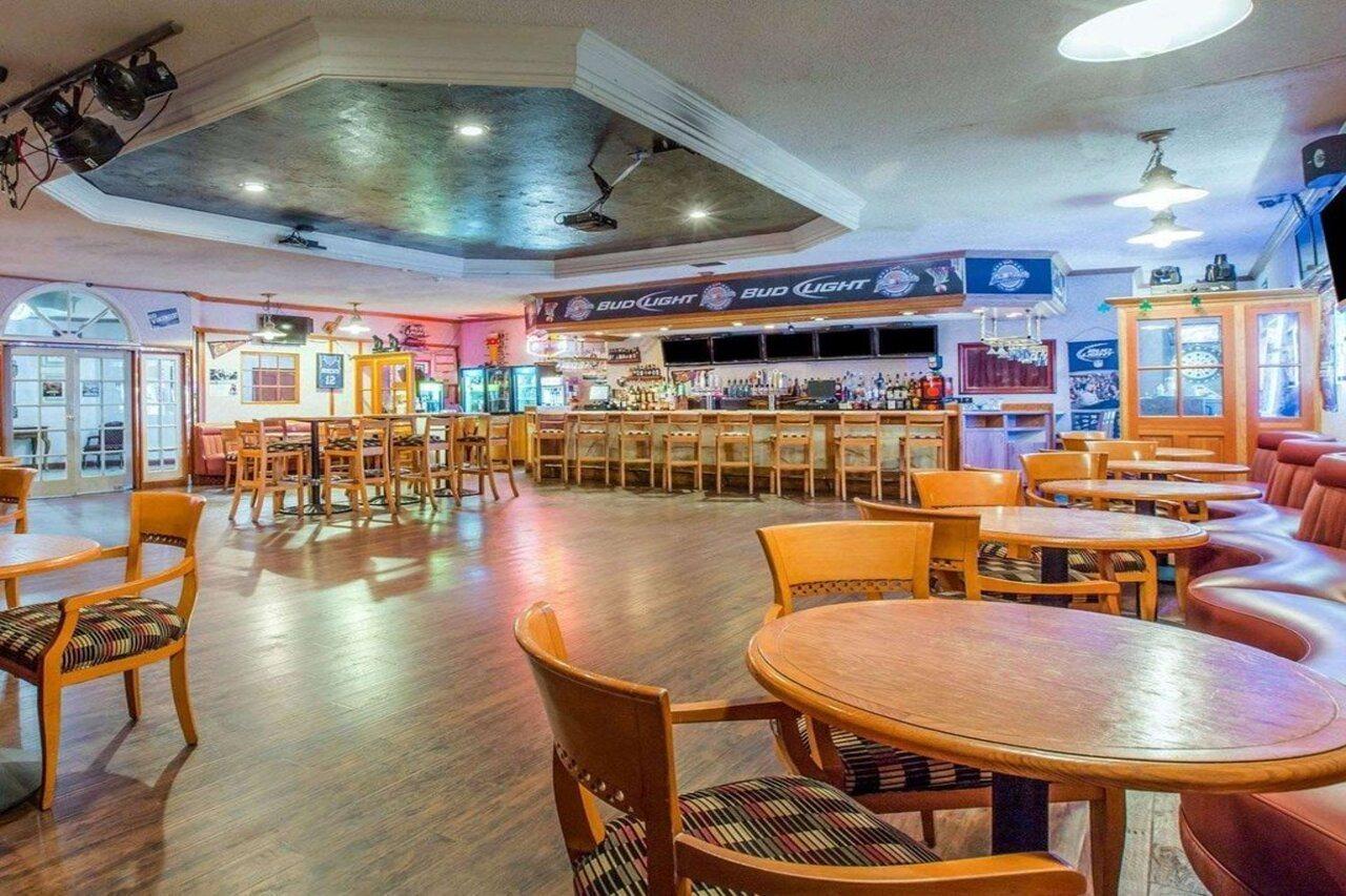 Clarion Inn Conference Center 모데스토 외부 사진