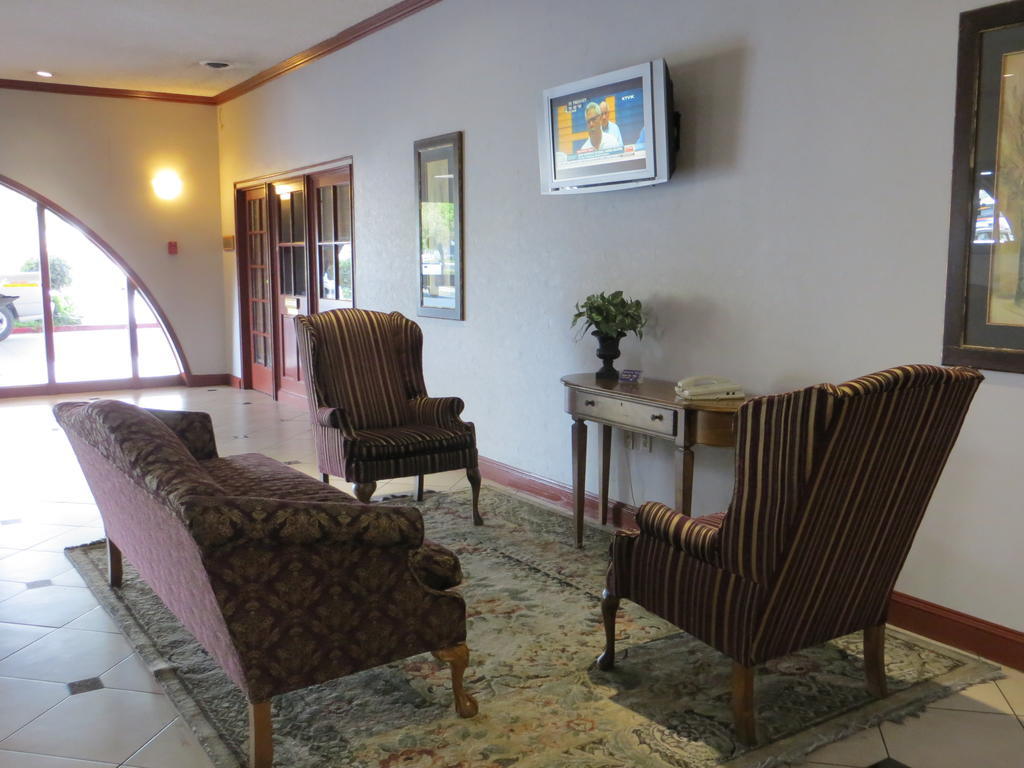 Clarion Inn Conference Center 모데스토 외부 사진