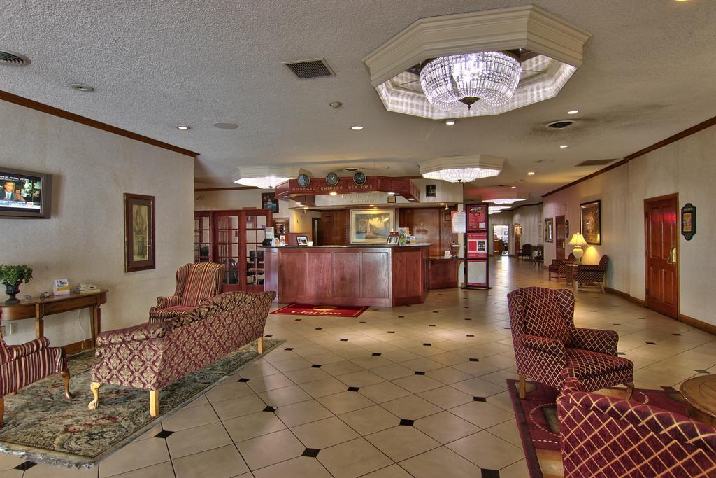 Clarion Inn Conference Center 모데스토 외부 사진