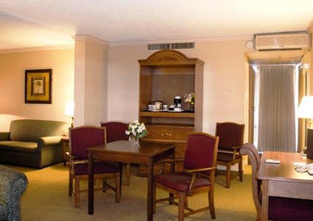 Clarion Inn Conference Center 모데스토 외부 사진